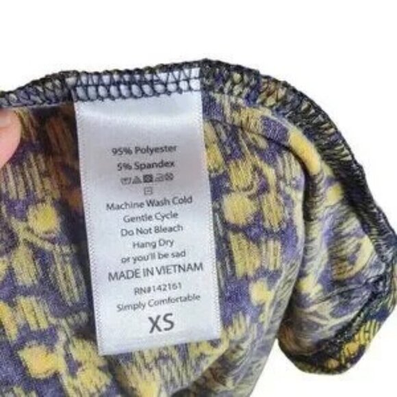 LuLaRoe Irma Tunic Oversized Top Women’s Size XS Blue & Yellow relaxed shirt - Picture 7 of 7